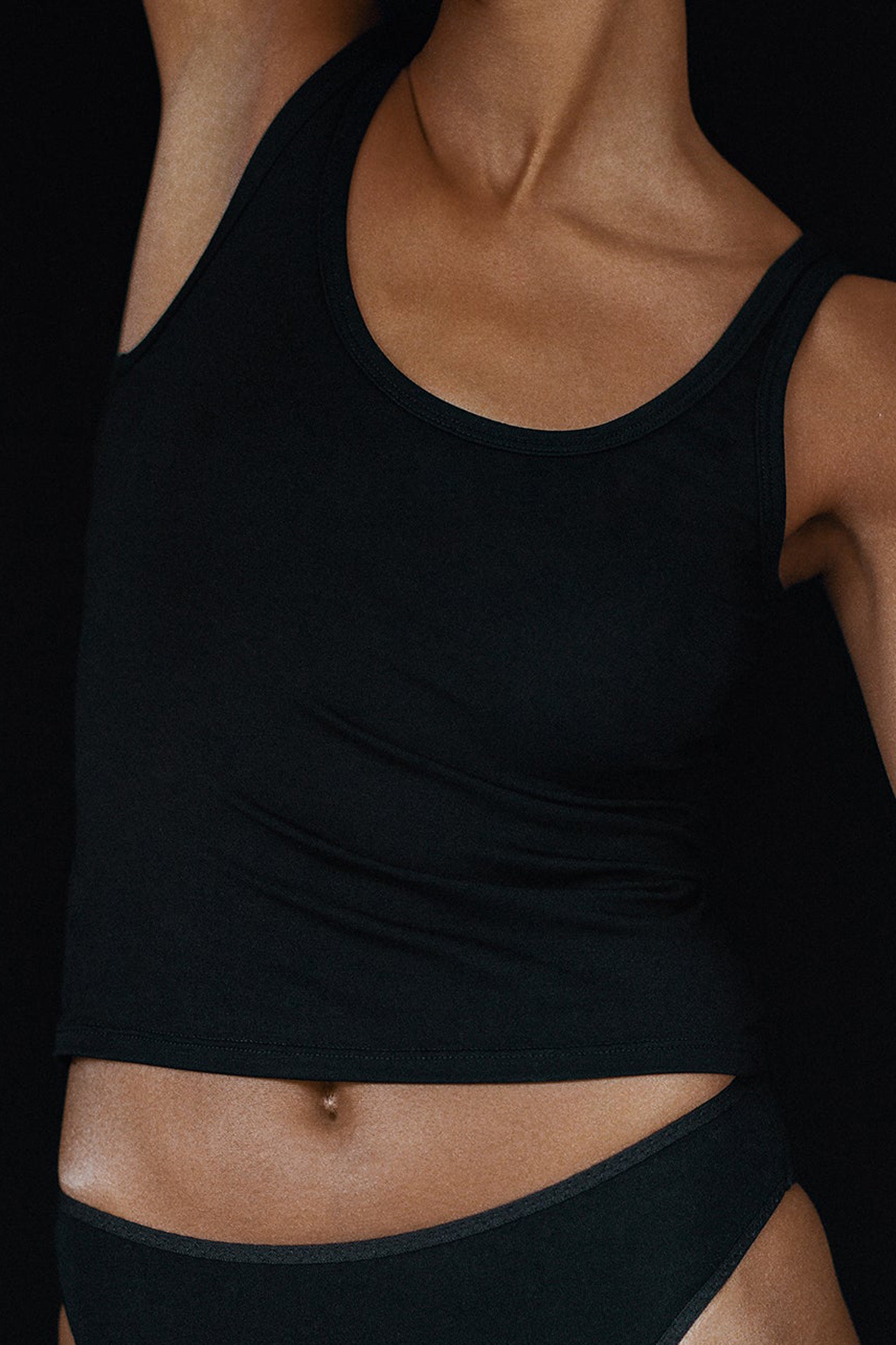 Kye Intimates Recline Tank in Black