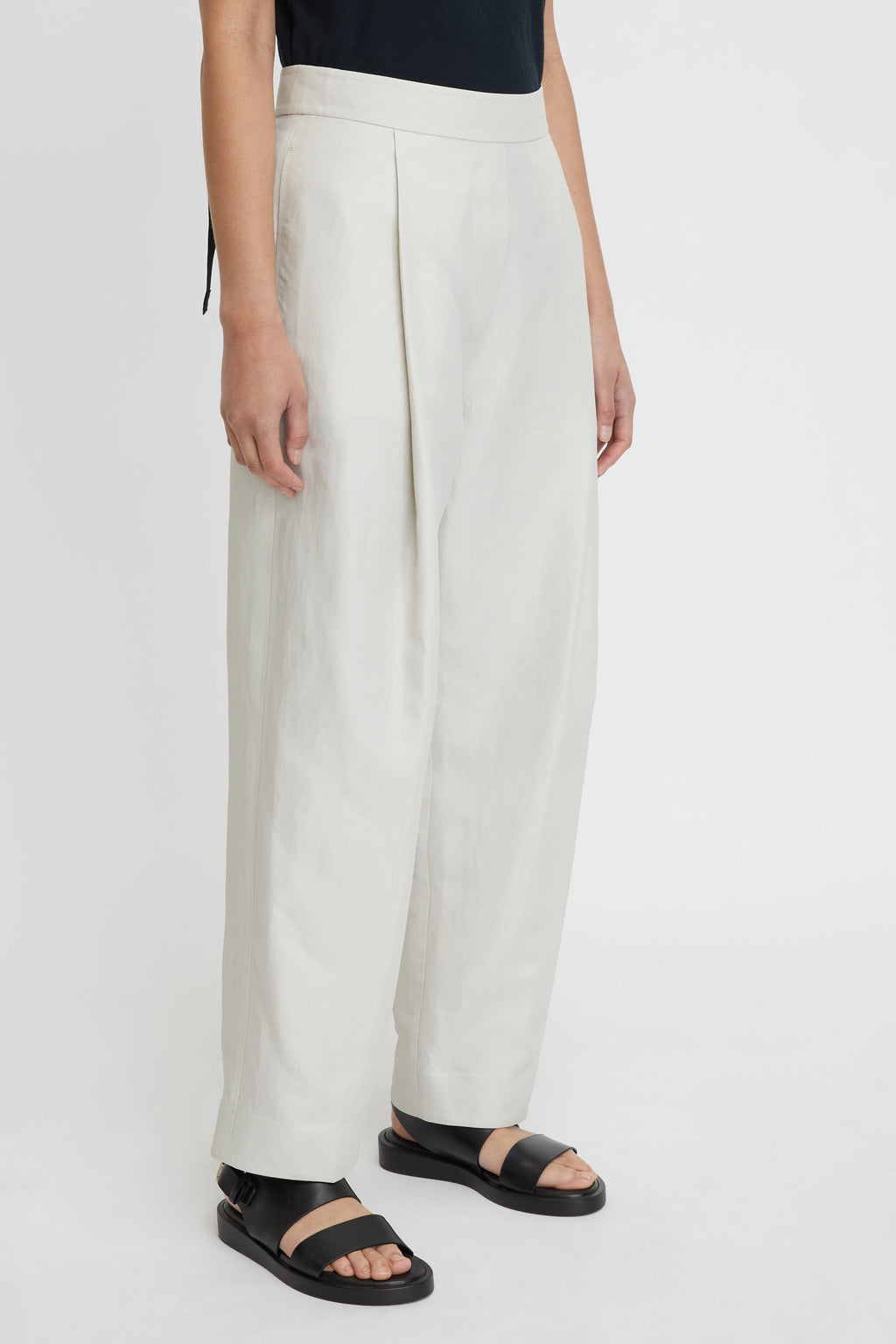 Shop the Lennox Pleat Pant by Lee Mathews