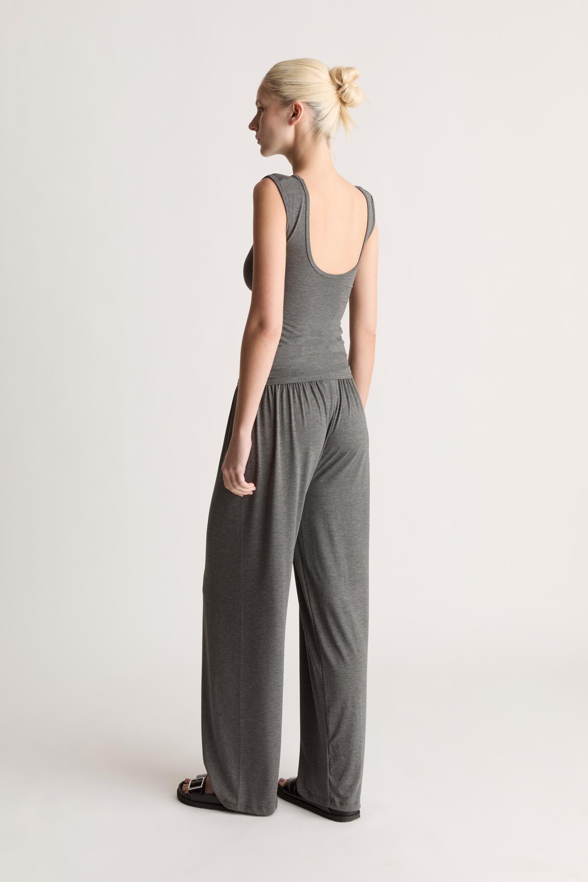 Recline Pant in Charcoal