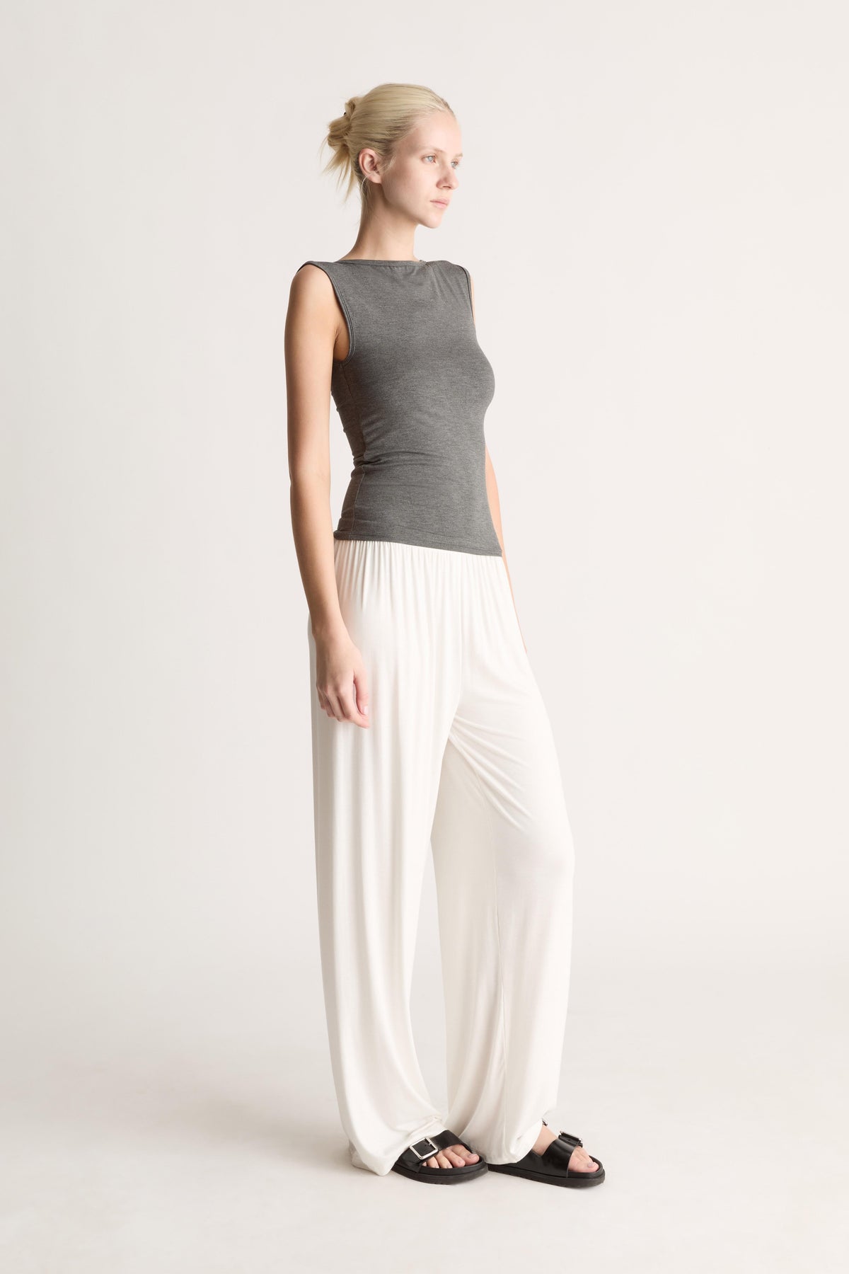 Recline Bateau Sleeveless Tank in Charcoal