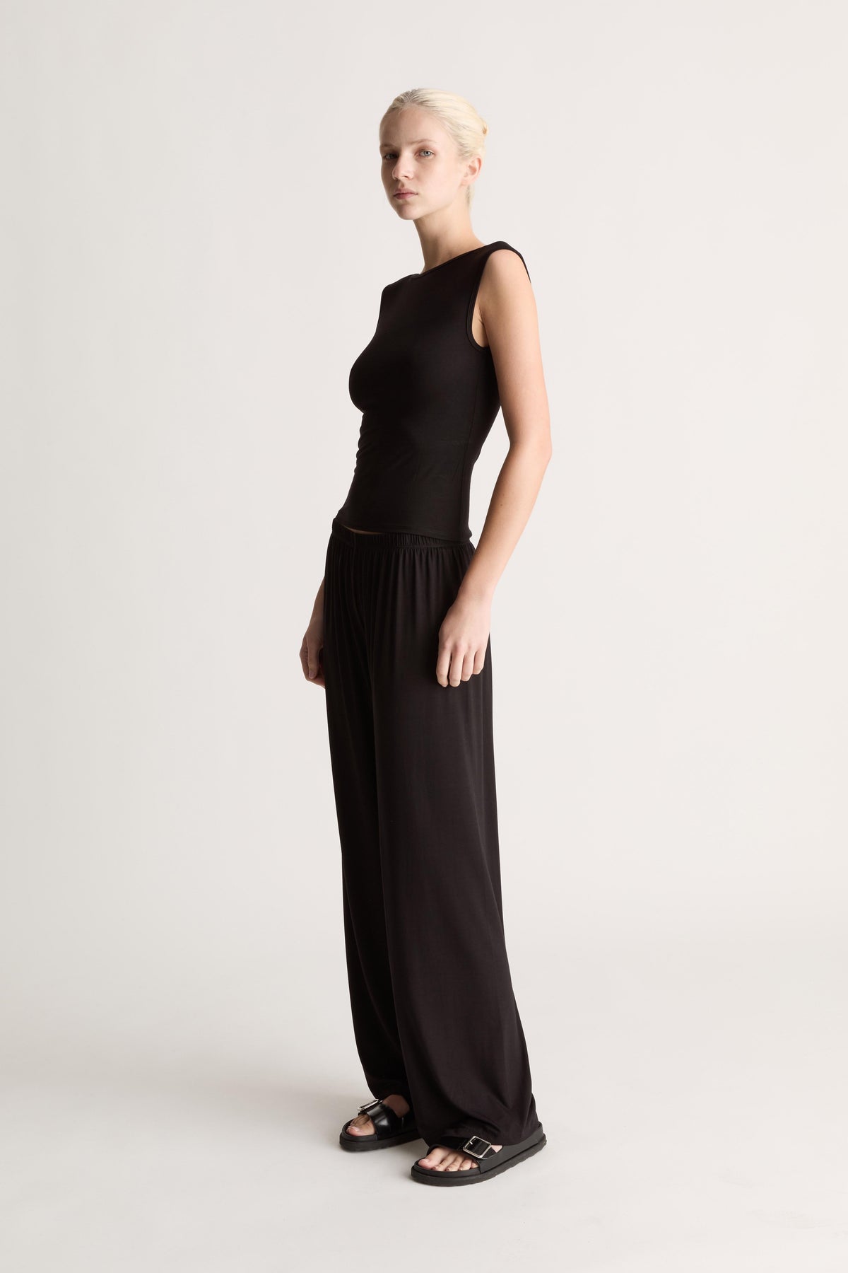 Recline Bateau Sleeveless Tank in Black