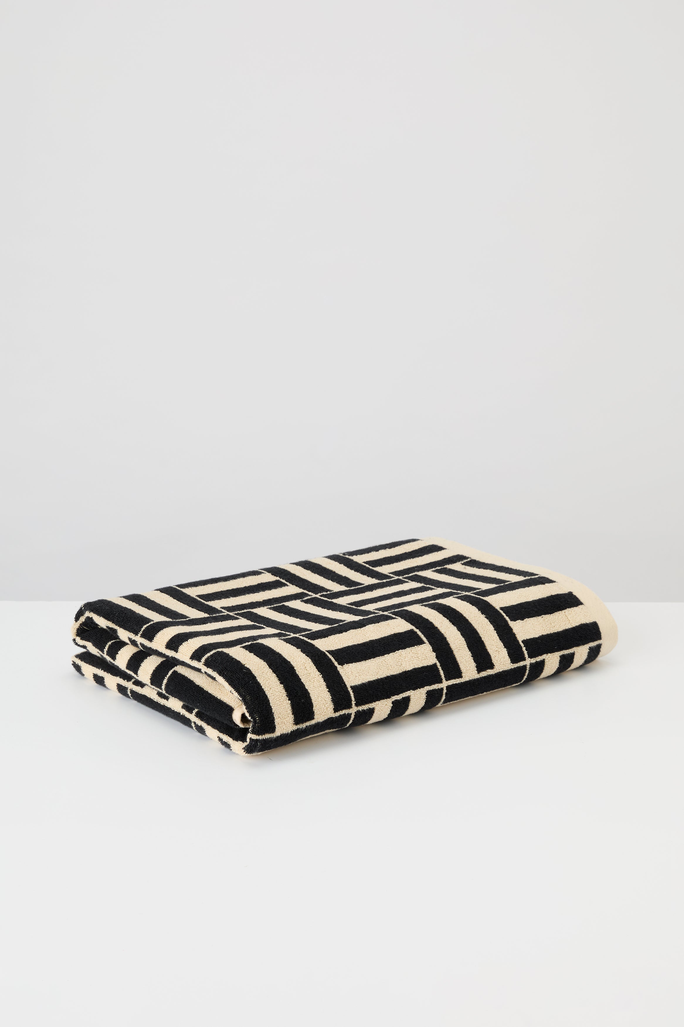 Baina Willis Pool Towel