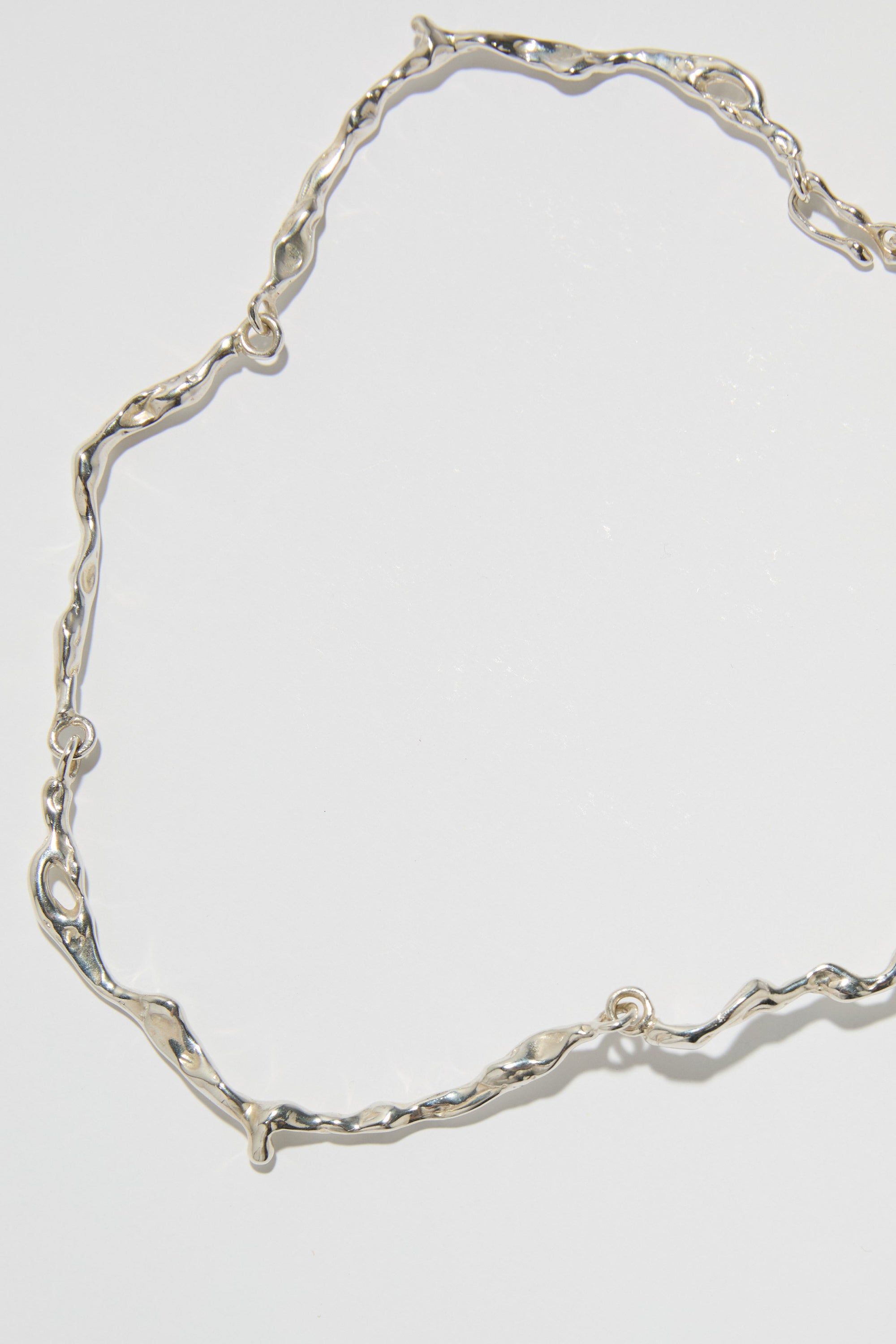 Faris Drip Collar