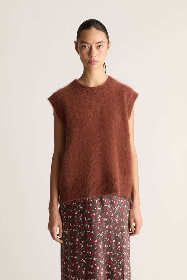 Calder Vest