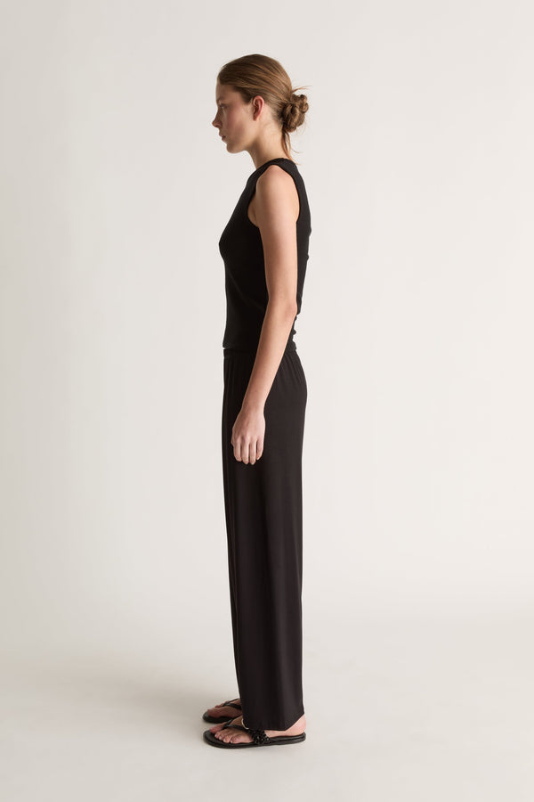 Recline Pant in Black