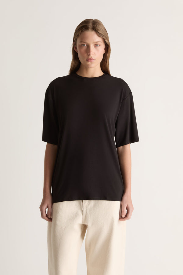 Relaxed Tee in Black