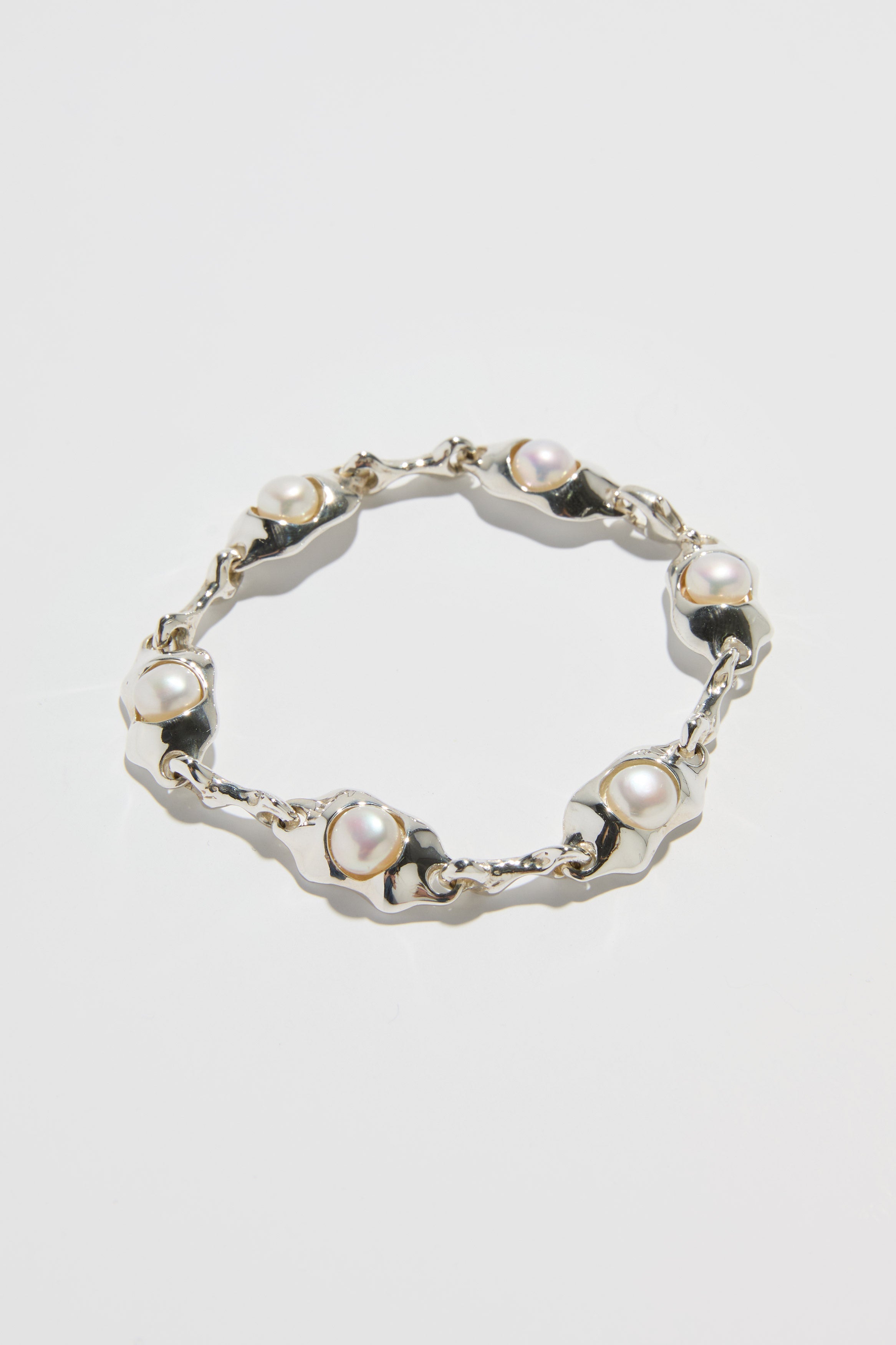 Faris Ostra Bracelet